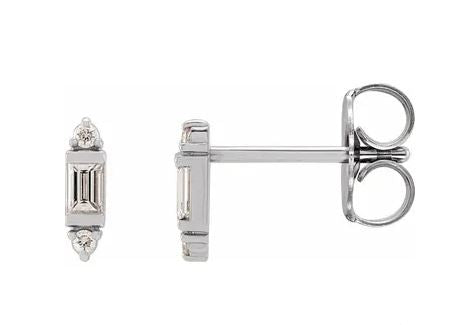 14k white gold diamond baguette earrings
