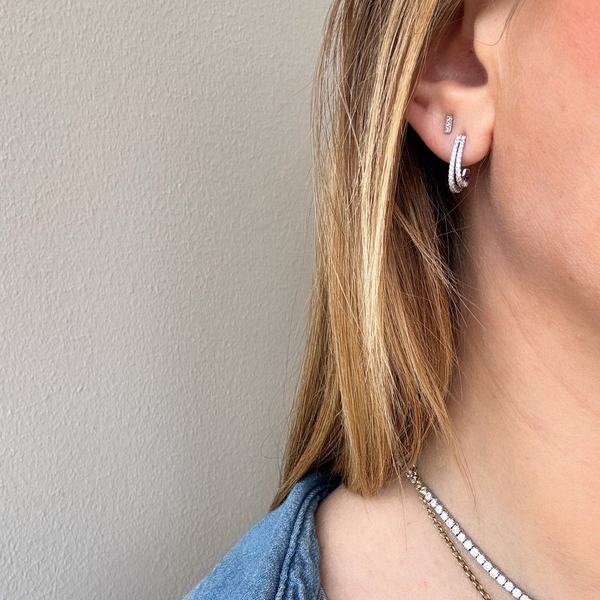 Rhodium-plated Sterling Silver CZ 'J' Hoops