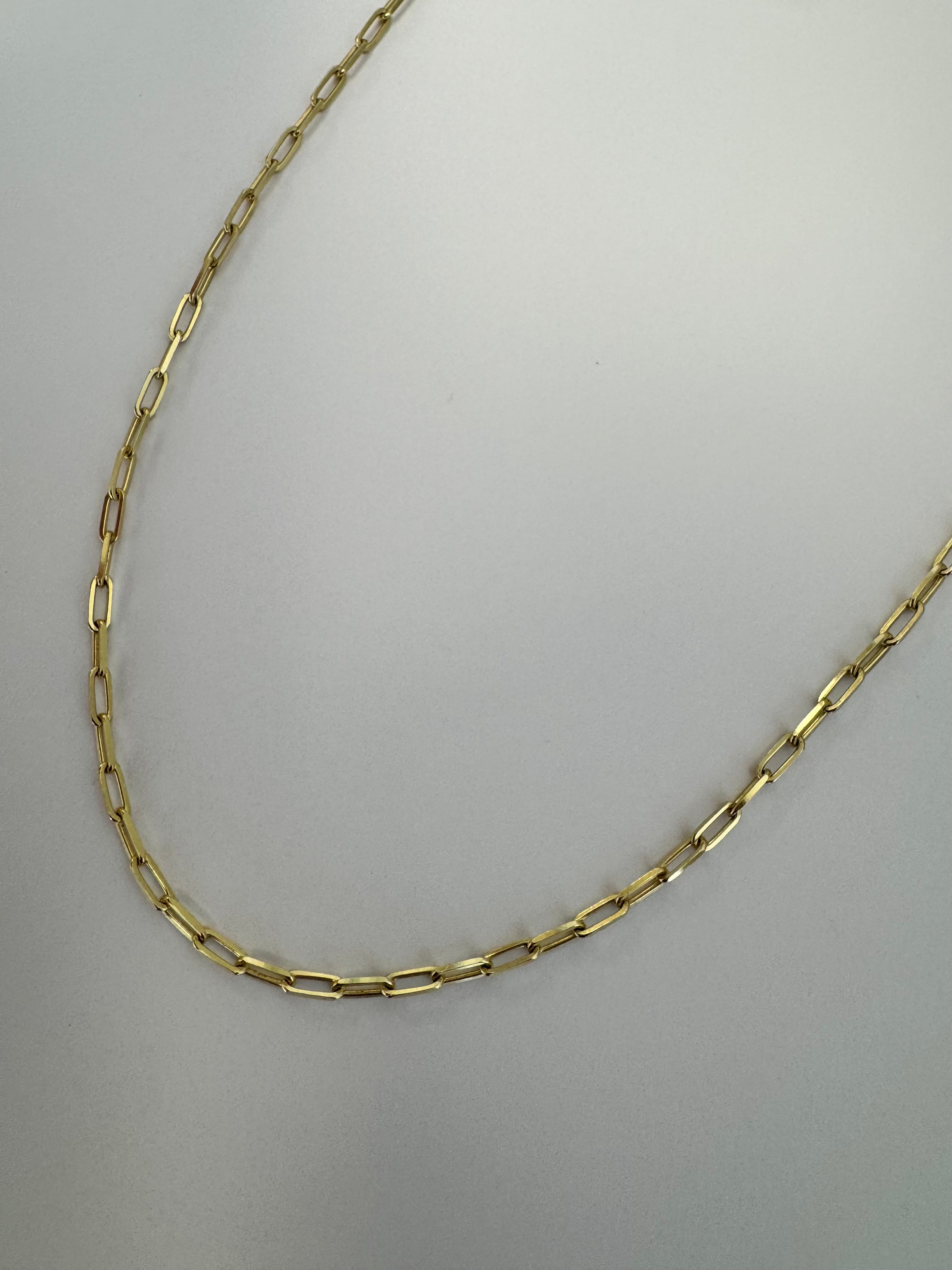 paperclip chain- yellow or white