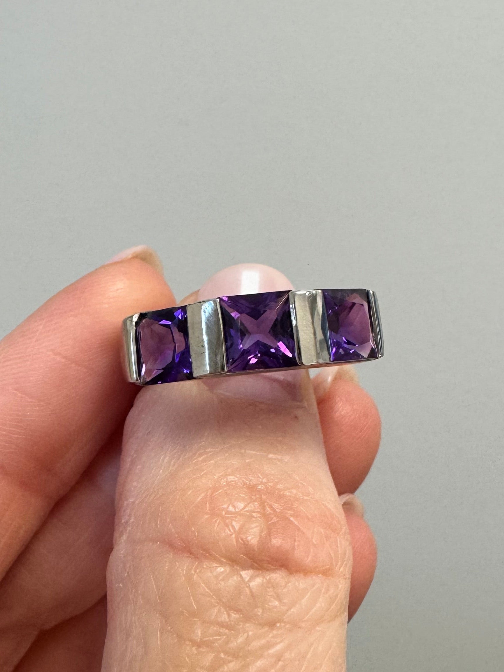 Ladies white gold princess cut amethyst ring with 3 bar set, 6x6mm AA quality amethysts: Build up bars, supply & set 3, 6x6mm amethyst and rhodium.
