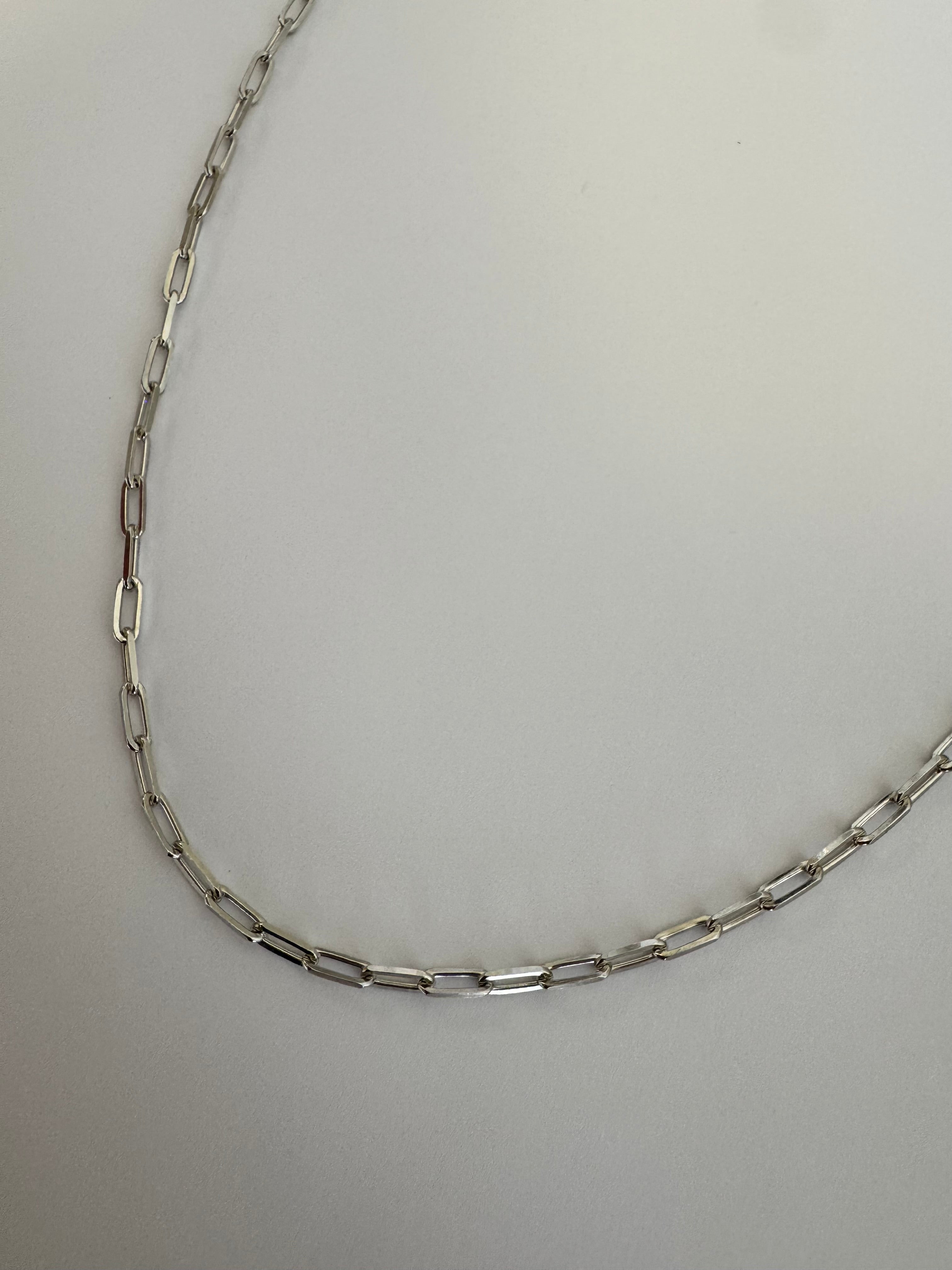 paperclip chain- yellow or white