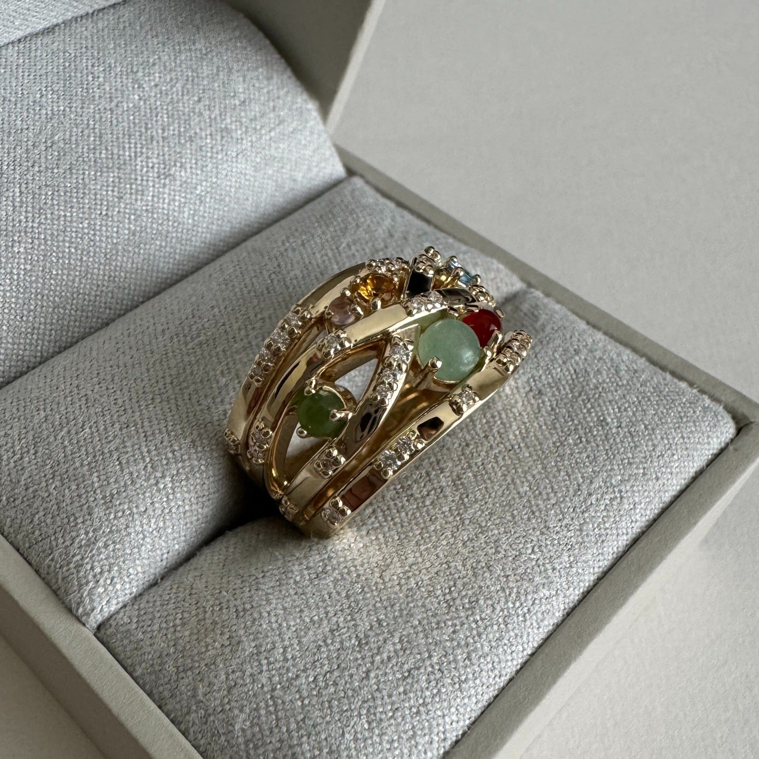 Custom 14k yellow gold diamond and gemstone fashion ring - Size 8