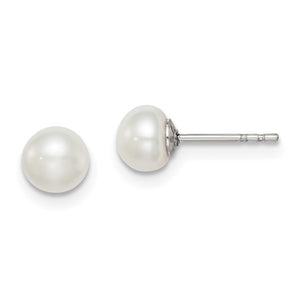 everyday pearl studs