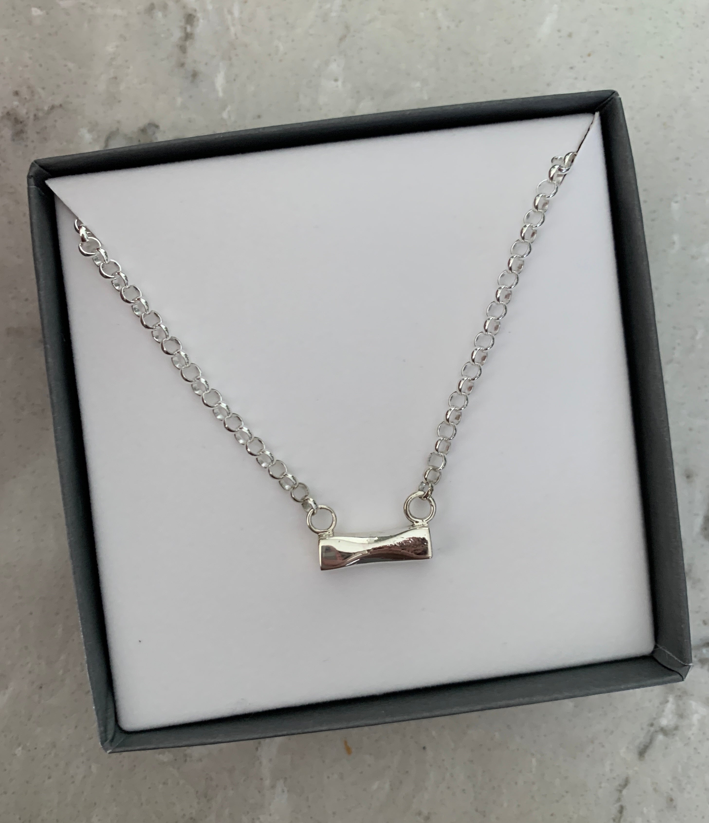 18" Sterling Silver Bar Necklace on 3mm Rolo